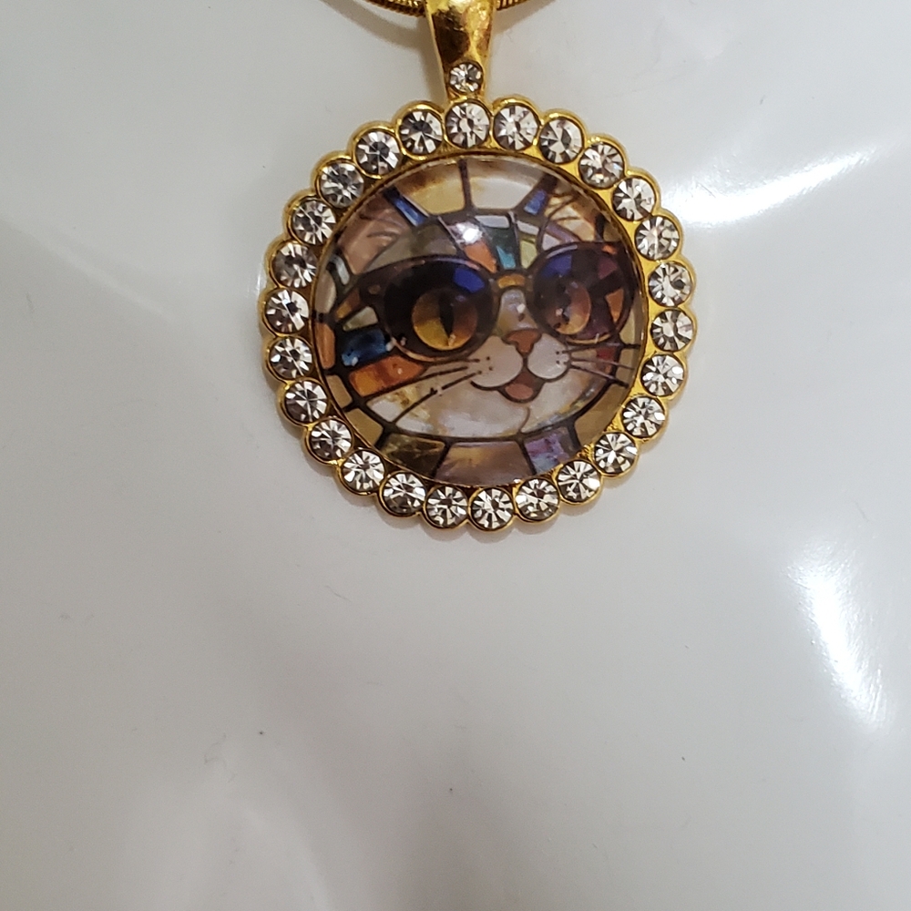 Cats gold Rhinestones Necklace with gift box pretty Stained Glass Design